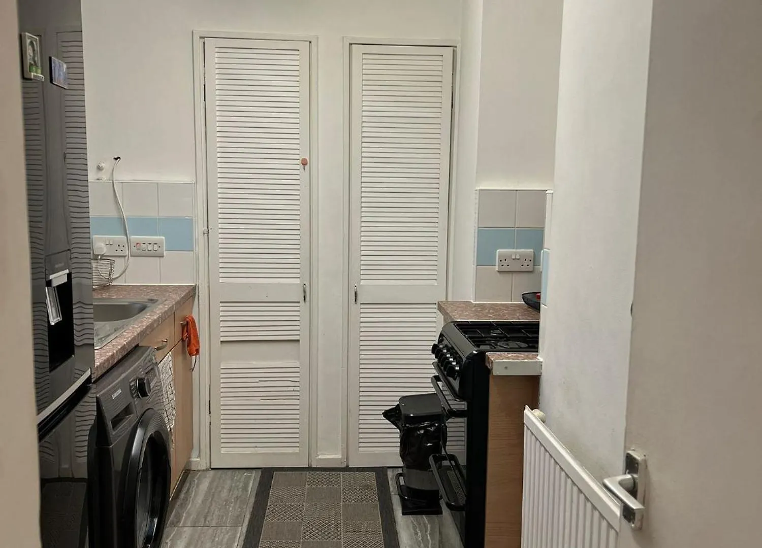 Apartamento Flat-Sleep2Bathtub-Netflix-Heart Of London-Balcony